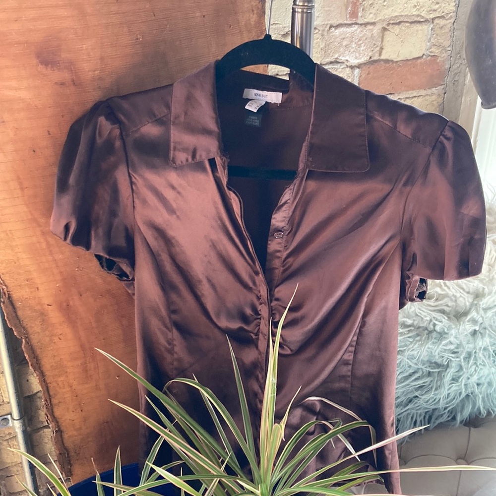 Maroon blouse 👚 cutest size 10